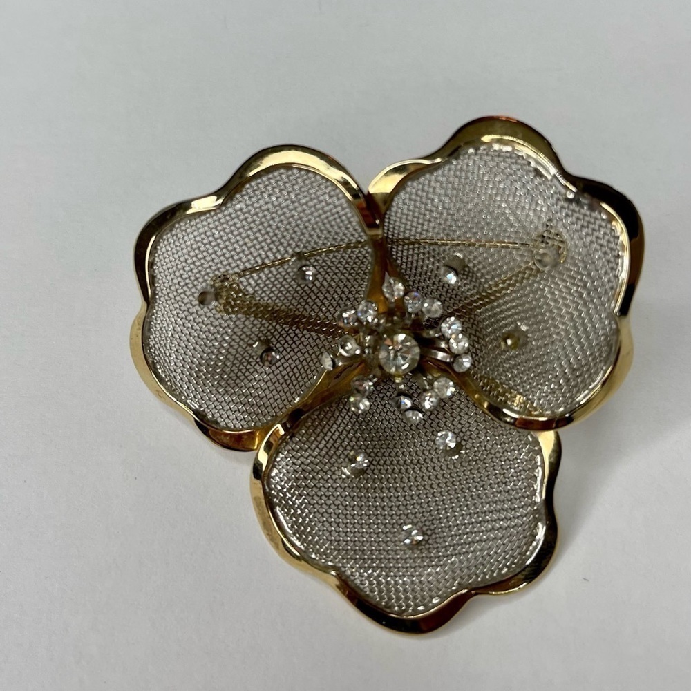 Vintage Estate Gold Mesh Floral Brooch Pin Rhinestone Statement Fun